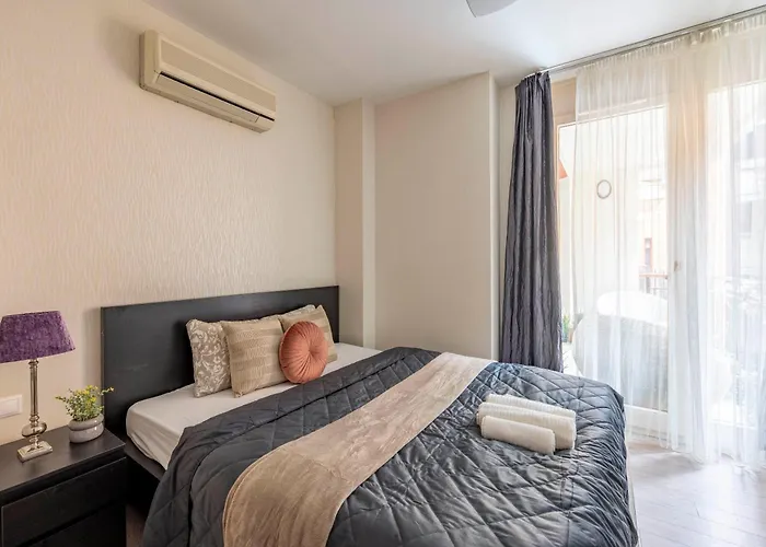 Exclusive Central Suite With Balcony By Prestige Homes