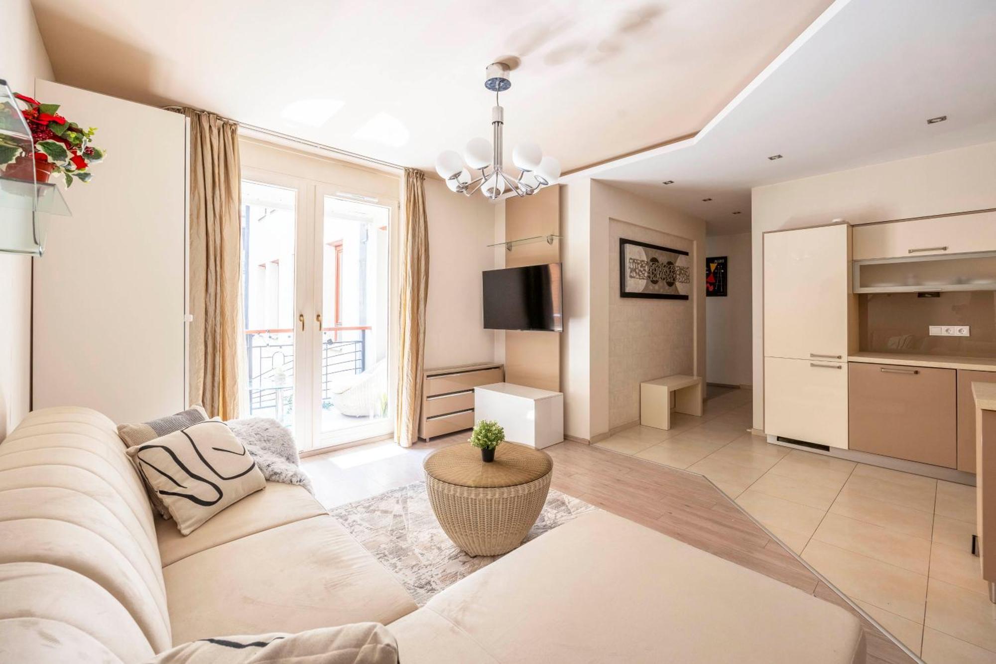 Appartement Exclusive With Balcony By Prestige Homes *