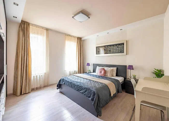 Exclusive Central Suite With Balcony By Prestige Homes